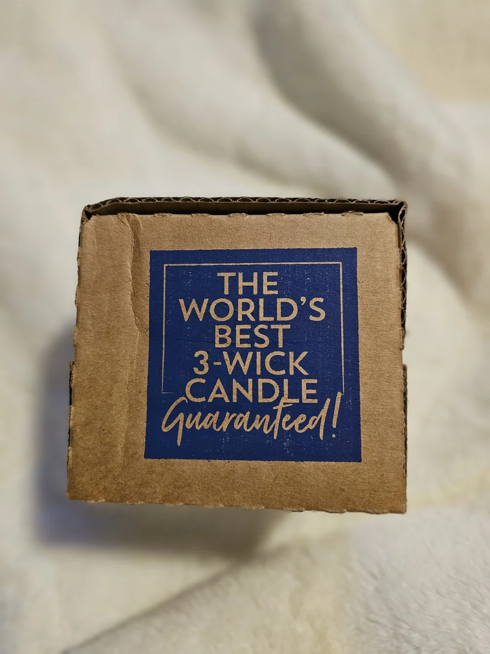 Bath & Body Works x Bridgerton Queen Charlotte's Tea 3-wick Candle 14.5oz HTF - Picture 2 of 3